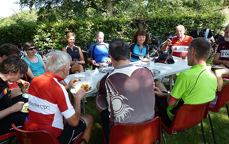 23-Aug-2015-CTC-BBQ-Winchester-group